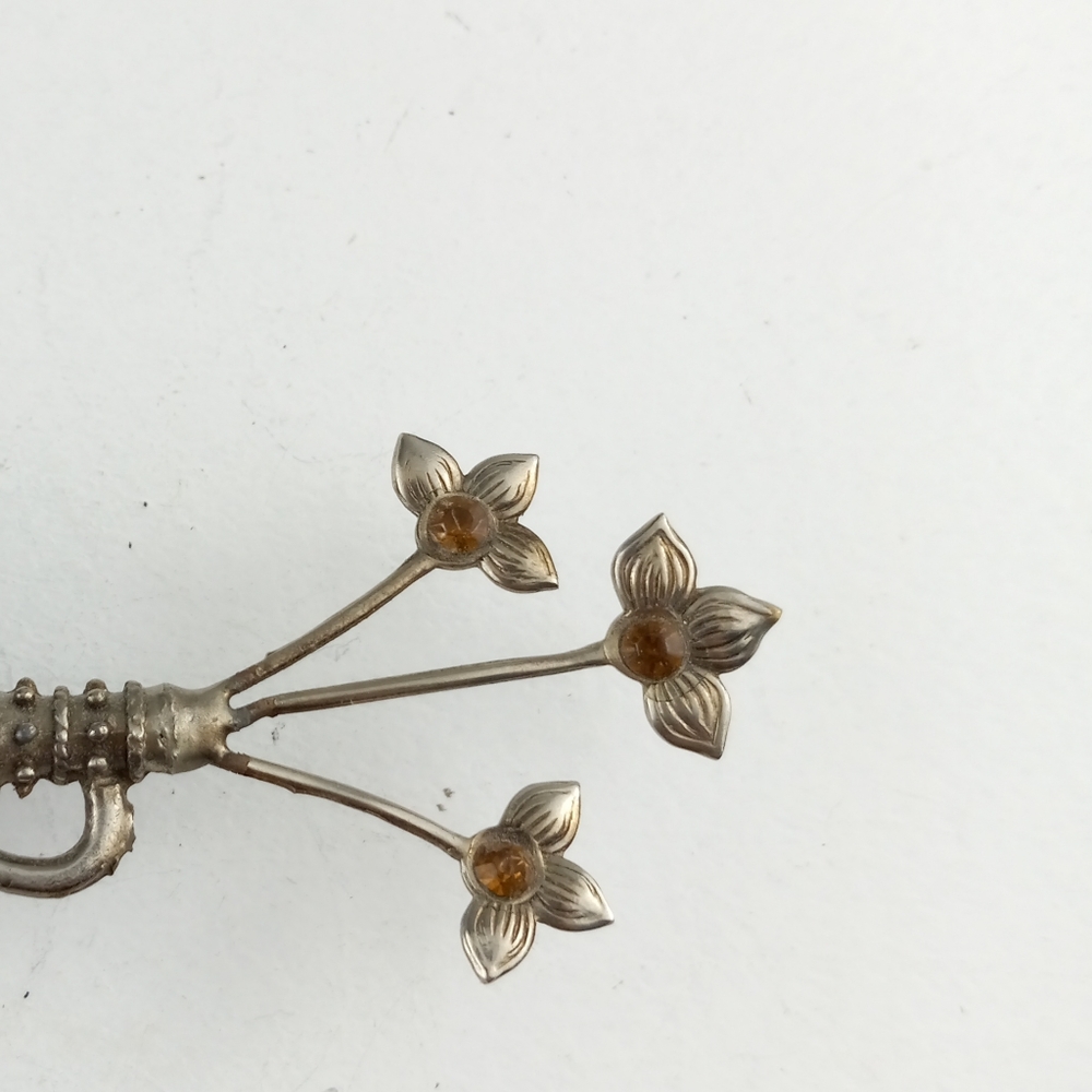 Big Statement Brooch - Picture 2 of 7